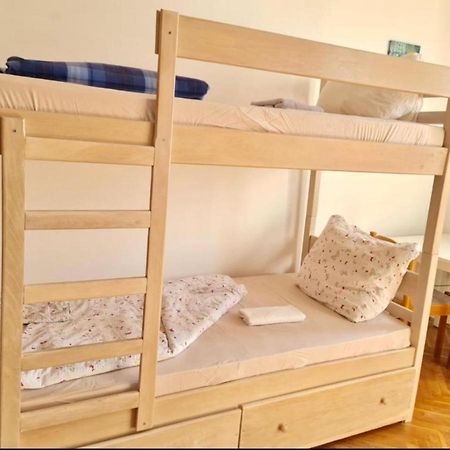 Bishnu Hostel Zagreb Bagian luar foto