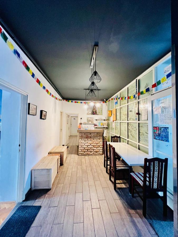 Bishnu Hostel Zagreb Bagian luar foto