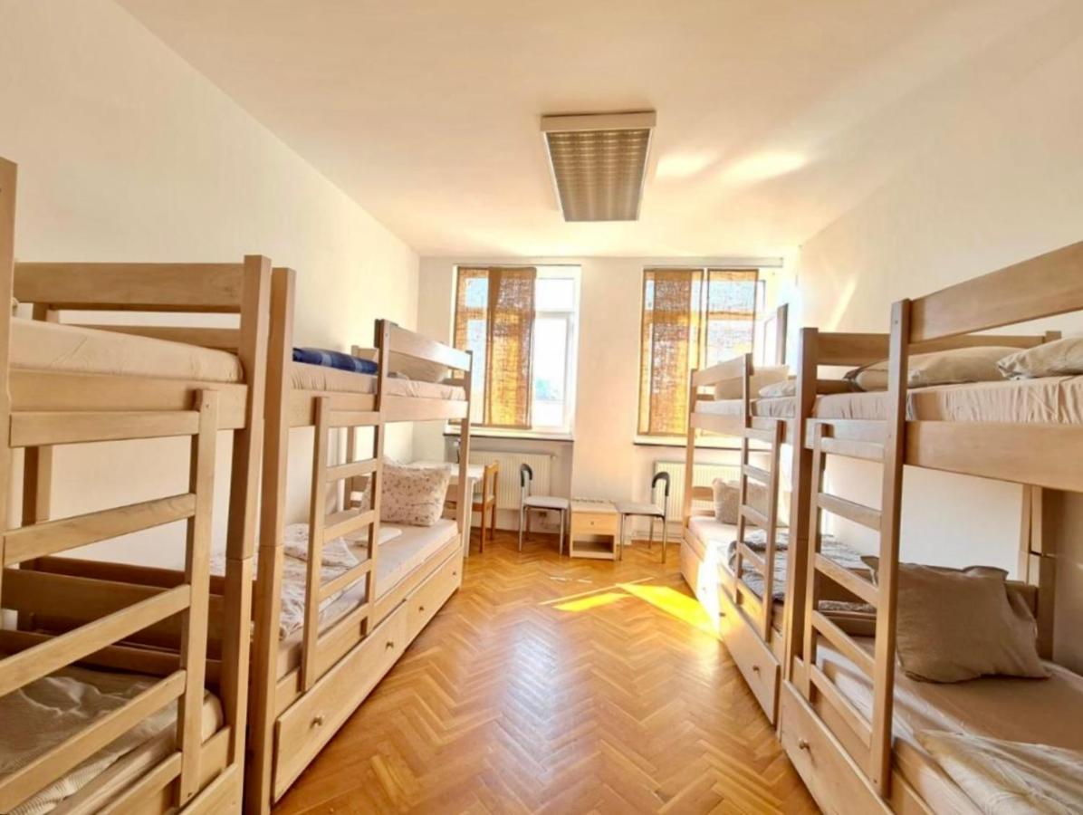 Bishnu Hostel Zagreb Bagian luar foto