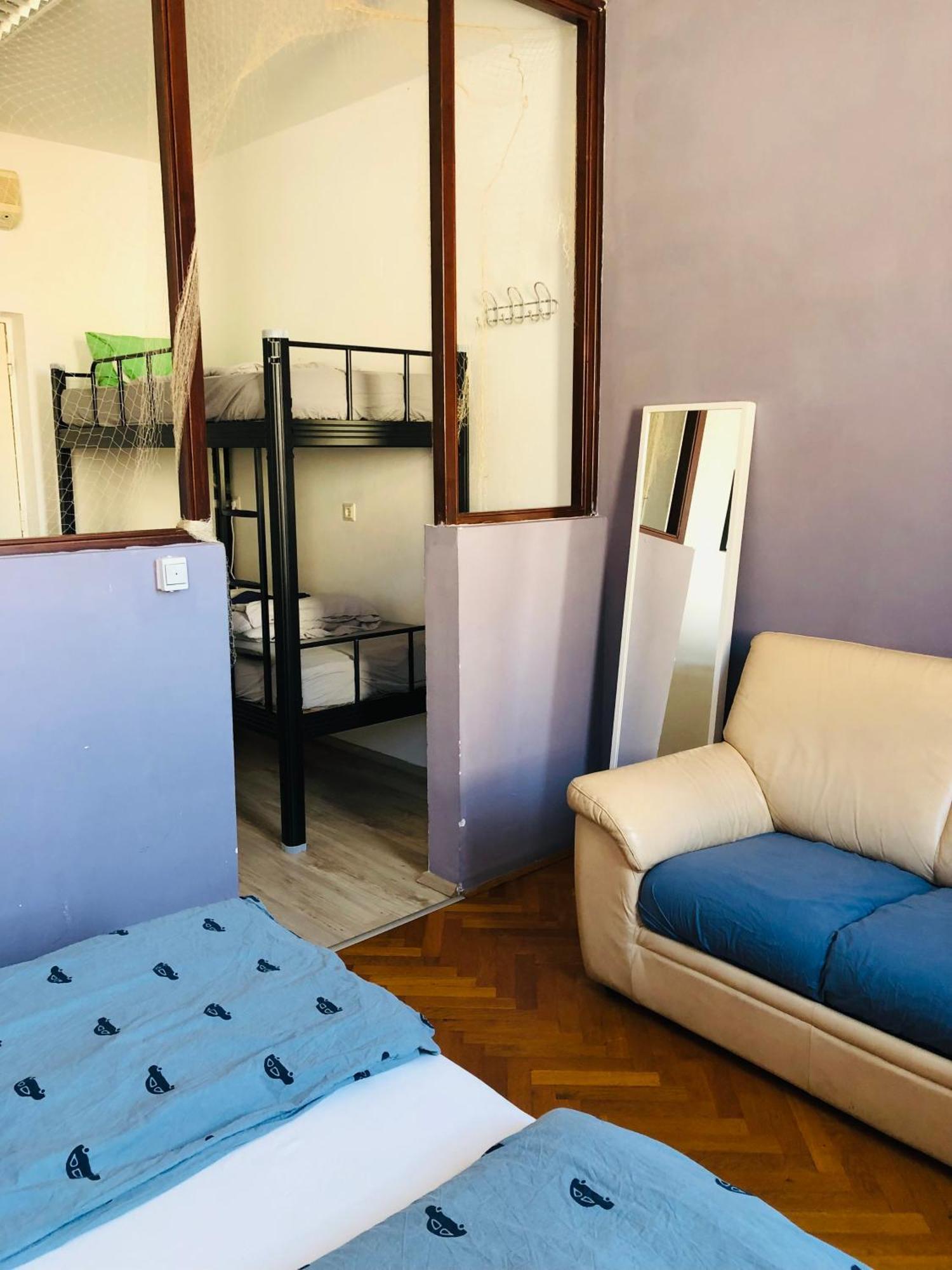 Bishnu Hostel Zagreb Bagian luar foto